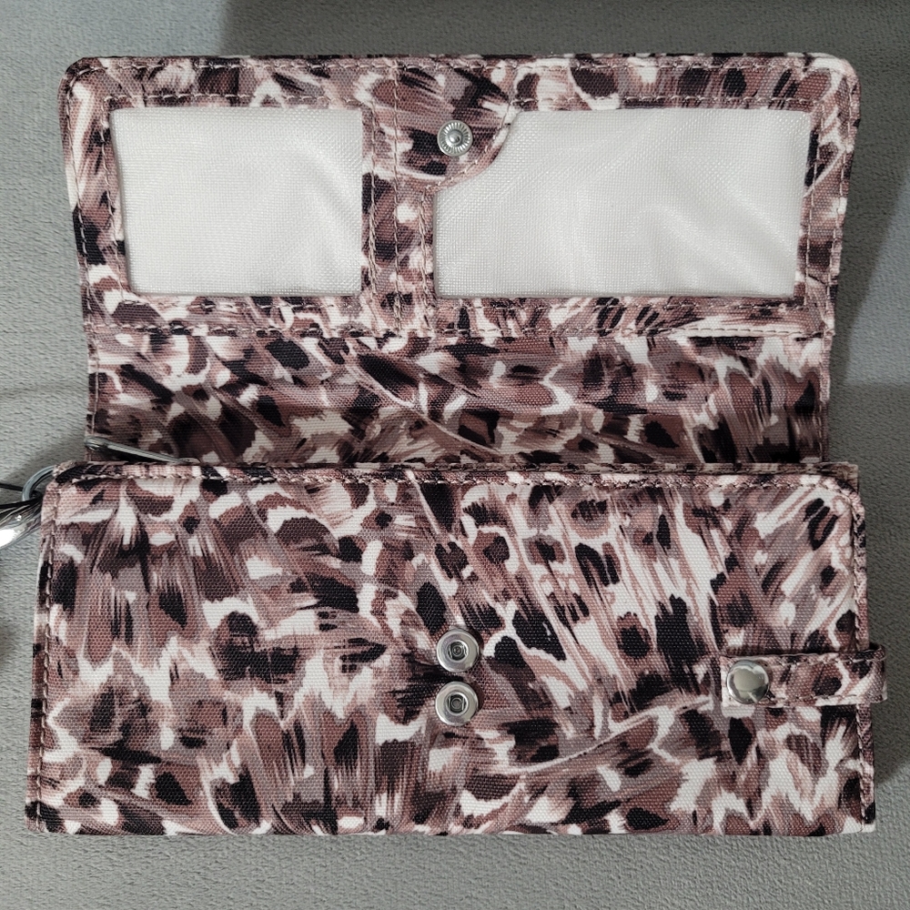 Kipling Trifold Wallet - Picture 6 of 16